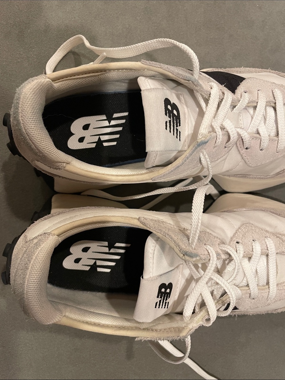 New Balance 327 White Black Women's Size 8 Retro Runner Sneakers - Picture 11 of 15